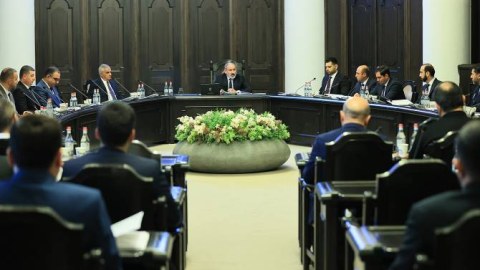 Paşinyan hökumətin iclasını çağırdı - Azərbaycan müzakirə olunacaq