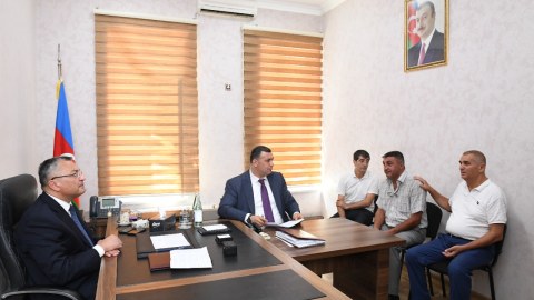 Dövlət Komitəsinin sədri vətəndaşları qəbul etdi