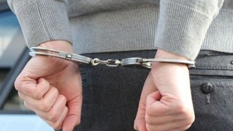 13 yaşlı oğlanı zorlayan şəxs HƏBS OLUNDU