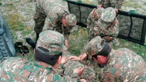 Erməni əsgər ağır xəsarət aldı
