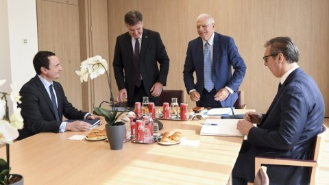 Serbiya və Kosovo arasında problem həll olundu
