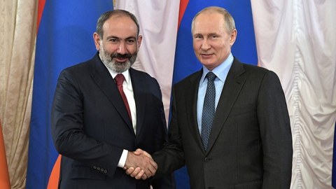 Putin bu gün Paşinyanla danışacaq