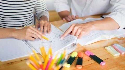 Məktəblər açılmayıb, amma “uzaqgörən” repetitorlar işə başlayıb