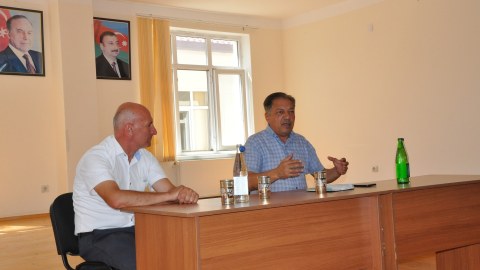 Deputat Cavanşir Feyziyev Göybulaq kəndində