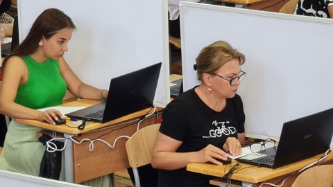 55 bal 55 yaşıma hədiyyədir - Müəllimlərin imtahanından REPORTAJ