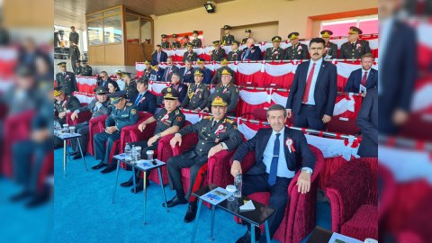 Zakir Həsənov hərbi məktəbin buraxılış mərasimində 