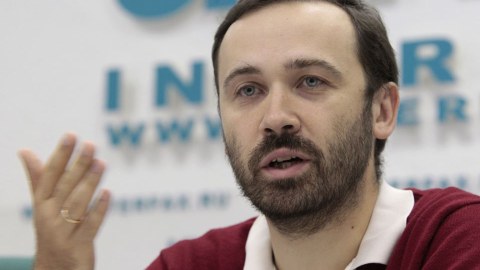 Putinə qarşı çıxan sabiq deputata cinayət işi açıldı