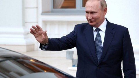Putin Kalininqrada getdi