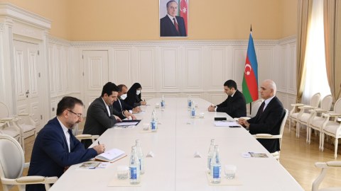 Şahin Mustafayev iranlı səfirlə görüşdü