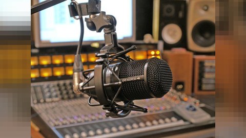 3 radioya lisenziya veriləcək