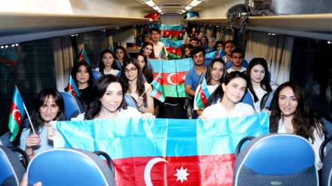 Diaspor könüllüləri Şuşaya getdilər - FOTO