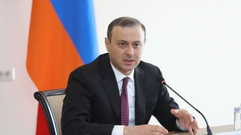 Qriqoryan Azərbaycandan ÜZR İSTƏDİ