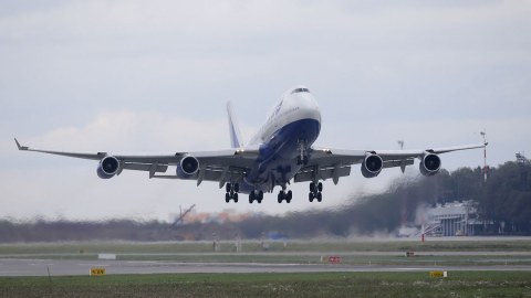 İsrail “Boeing 747”lərin uçuşuna qadağa qoydu