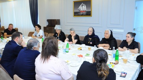 Şəhid ailələri və qazilərin müalicəsinə dəstək
