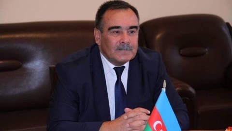 Prezident rektoru vəzifədən azad etdi
