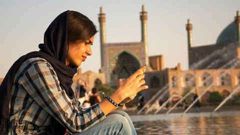 Rusiya və İran turistlərin vizasız mübadiləsinə başlayır