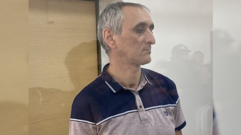 “İlkin müstəntiqin yanında çılpaq şəkillərə necə baxıb?” - MƏHKƏMƏ