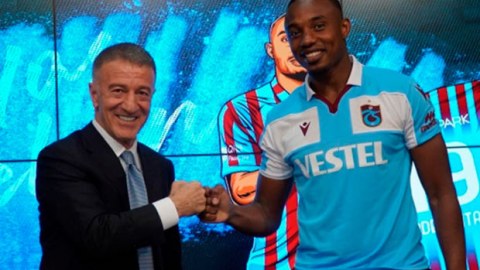 “Qarabağ” “Trabzonspor”un futbolçusu ilə anlaşdı