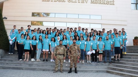 “Gənc  Könüllülər” Naftalana səfər ediblər