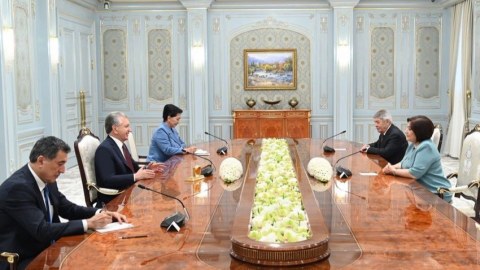 Sahibə Qafarova Özbəkistan Prezidenti ilə görüşdü