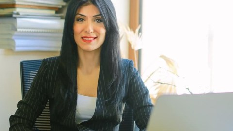 “Cəmiyyəti bölən ritorikadan uzaq olmalıyıq” - Deputat