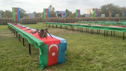 Kursantlar and içdilər