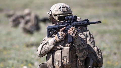 “Terrorçuları qazdıqları çuxurlarda basdırırıq” – Türkiyə MN