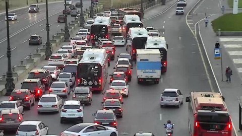 Bu marşrut xətləri üzrə avtobuslar gecikir