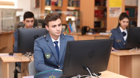 Gömrük Akademiyasına qəbul olan 29 tələbə 600-dən çox bal toplayıb
