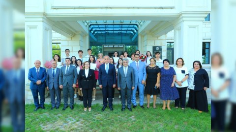 Binəqədidə təhsil konfransı keçirilib