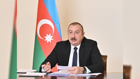 İlham Əliyev Makronu obyektiv olmağa ÇAĞIRDI