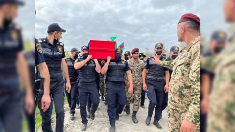 Ailəsini Ümidsiz qoyan 21 yaşlı şəhid...
