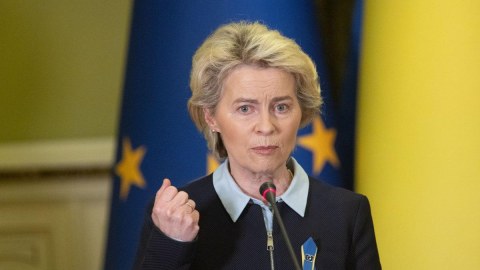 Ursula fon der Leyen Kiyevə gedir