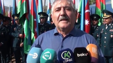 Şəhid atası oğlunun toyunda deyilən şeiri dəfnində oxudu - VİDEO