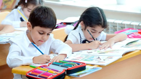 Bakıda ilk dəfə dərsə gedənlər... - STATİSTİKA