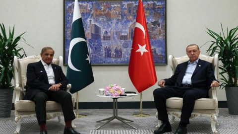 Ərdoğan Pakistan Baş naziri ilə görüşdü 