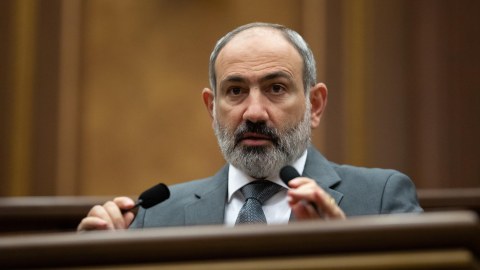 Paşinyan Ermənistandakı satqınlarla bağlı tapşırıq verdi