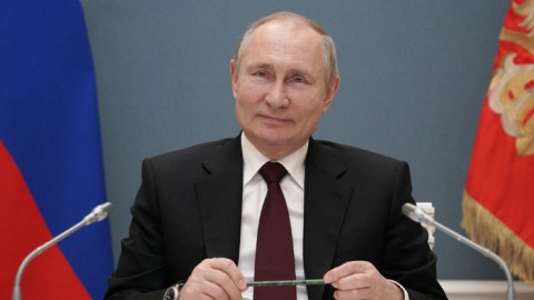 Ruslar əvvəlki kimi Putinə etibar edir - SORĞU