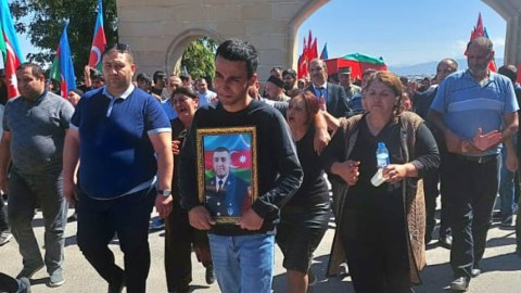Şəhid Nihat Gəncədə torpağa tapşırıldı