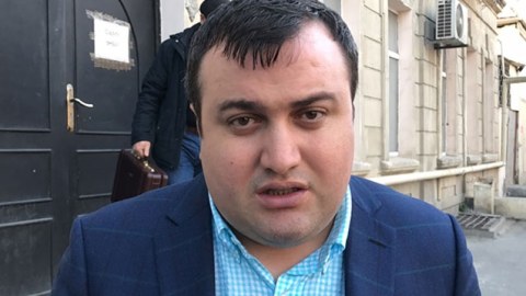 Elçin Sadıqov aclıq aksiyasına BAŞLADI