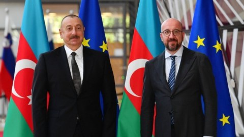 Şarl Mişel İlham Əliyevə zəng etdi