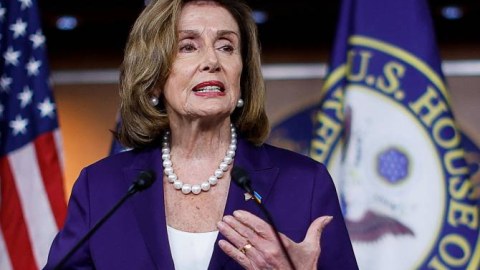 Nensi Pelosi Ermənistana gəldi