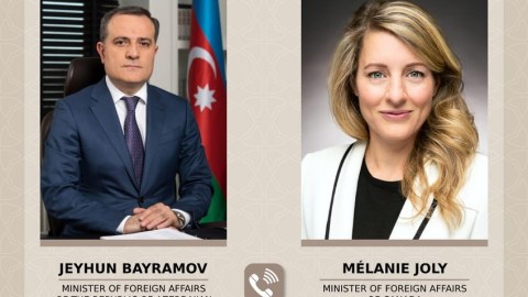 Ceyhun Bayramov kanadalı nazirlə danışıqlar apardı