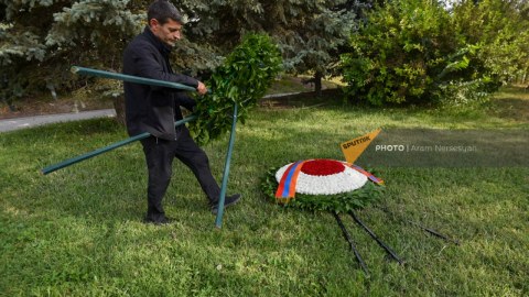 Erməni hərbçilərin məzarına gətirilən əklillər dağıdılıb