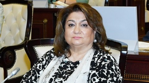 “Sosial yardım insanları xarab edib” - Komitə sədri