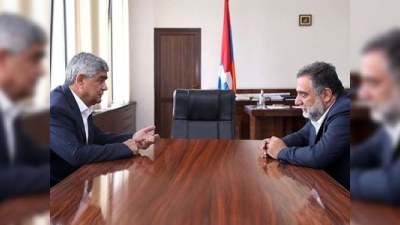 Qarabağa köçən erməni milyarder Balasanyanla görüşdü