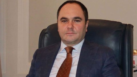 Rasim Məmmədov geyim və restorana 13 milyon manat xərcləyib