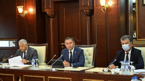 15 qanun layihəsi plenar iclasa tövsiyə edildi