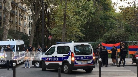 Parisdə ermənilər növbəti təxribata əl atdı - VİDEO