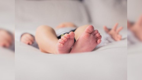 Azərbaycanda yeni doğulan əkizlərdən biri ÖLDÜ